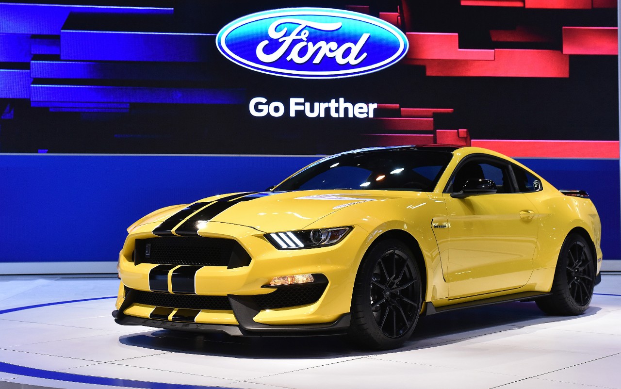 FORD ANNOUNCES LIMITED RUN FOR 2015 SHELBY GT350; ONLY 37 GT350R MODELS TO BE BUILT