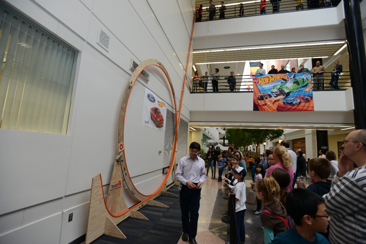 FORD SETS WORLD RECORD FOR BIGGEST HOT WHEELS CAR TRACK LOOP IN SUPPORT OF TAKE YOUR CHILD TO WORK DAY