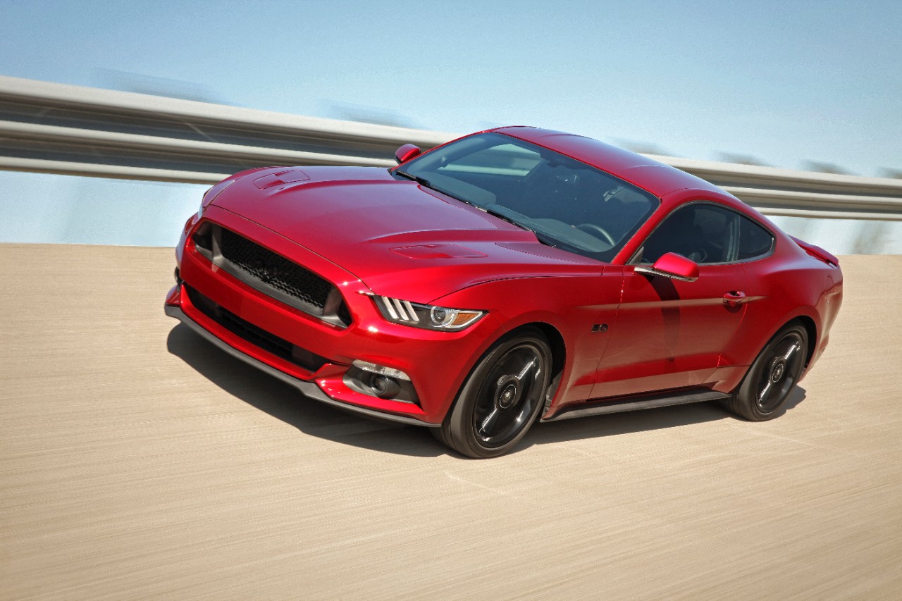 2016 MODEL YEAR MUSTANG GT TO RECEIVE HOOD VENT TURN SIGNALS, A NOD TO CAR’S HERITAGE, NEW PACKAGING OPTIONS