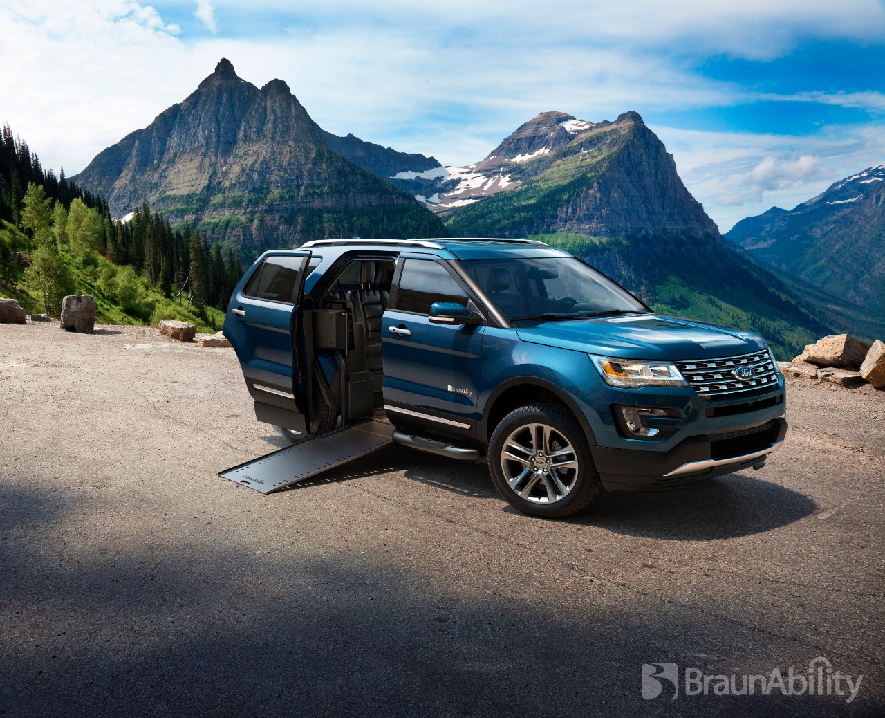 2016 Ford Explorer to Become First-Ever Wheelchair-Accessible SUV